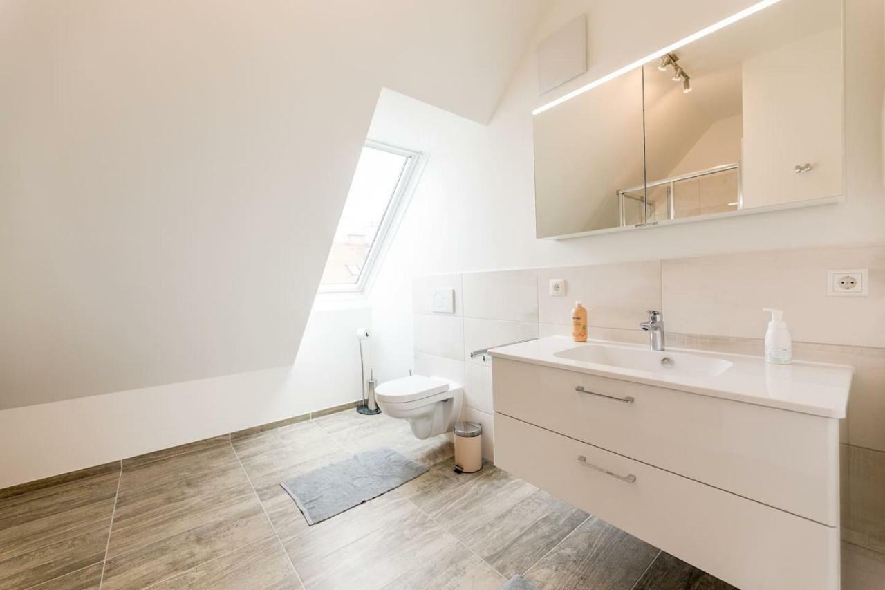 Grosse Dachgeschosswohnung Im Herzen Von Грац Экстерьер фото